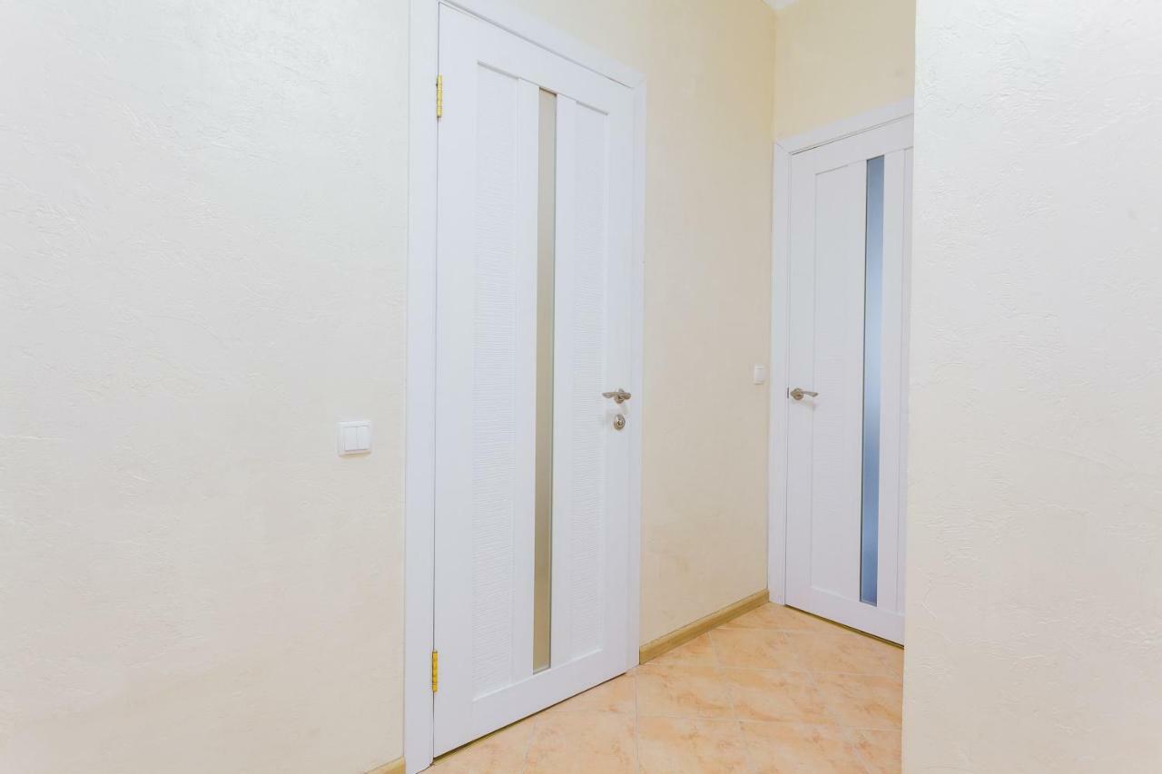 Business Class Apartment At Lomonosova Kiev Luaran gambar