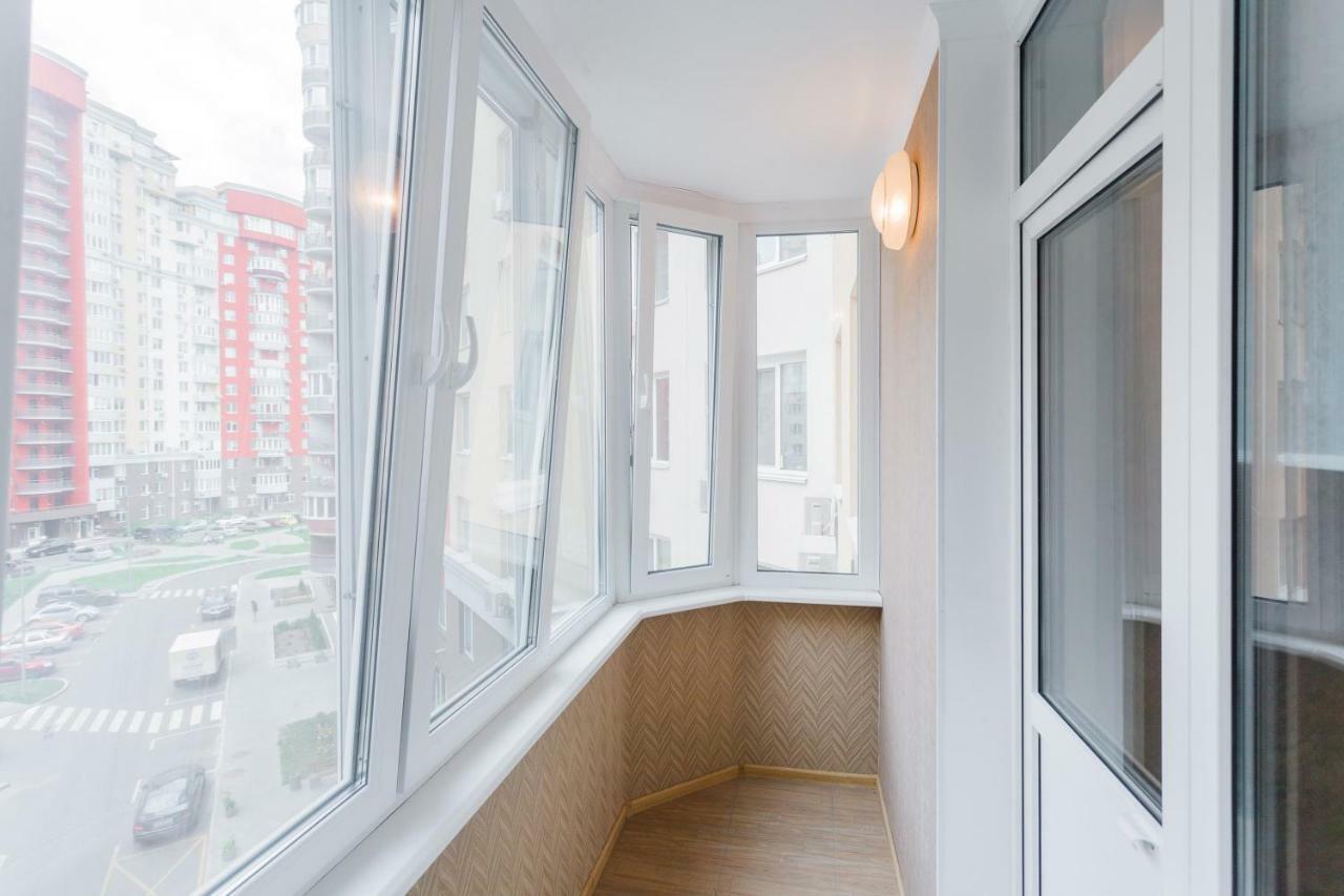Business Class Apartment At Lomonosova Kiev Luaran gambar
